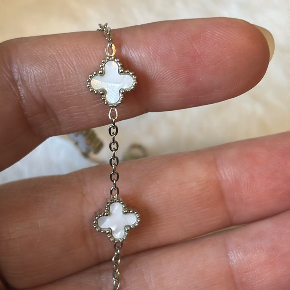 Stainless Steel White Enamel Mini Clover Bracelet - Picture 3 of 4